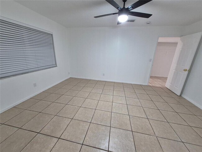 Building Photo - 2924 Ripplewood Dr