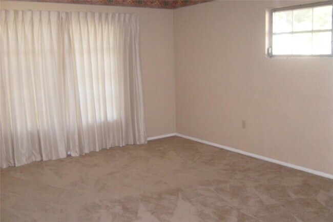 Building Photo - 1876 Mid Ocean Cir