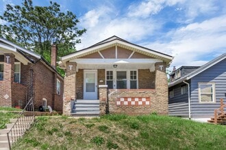 Building Photo - 5721 Floy Ave