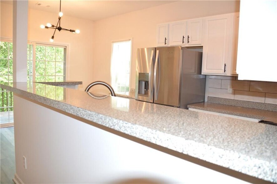 Building Photo - 3072 Cedar Glade Ln NE