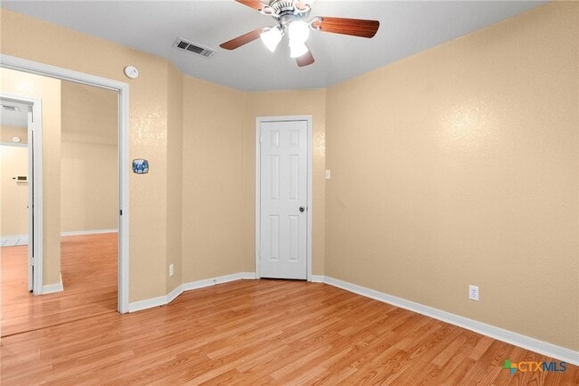 Building Photo - 3923 Oak Valley Dr