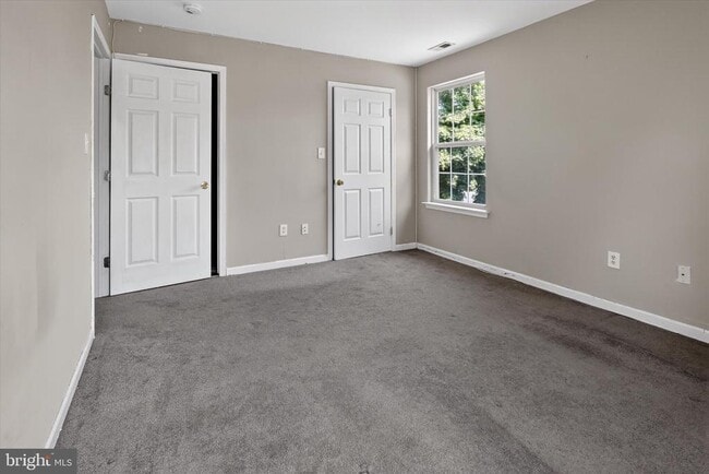 Building Photo - 507 S Fairview St