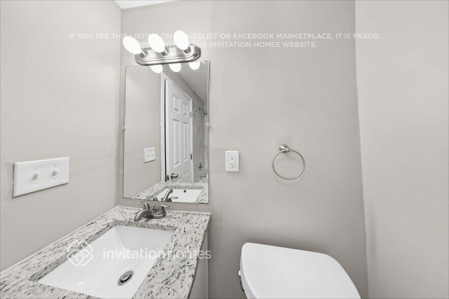 Building Photo - 2490 Habersham Dr
