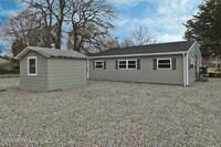 Building Photo - 701 Chesapeake Dr