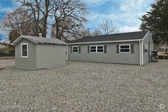 Building Photo - 701 Chesapeake Dr