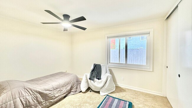 Building Photo - Spacious Two-Story Home with Three-Car Att...