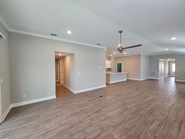 Building Photo - Sawmill Branch 4 Bedroom 2 Bath 3 Car Garage Home