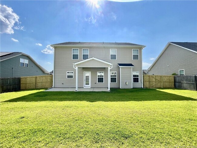 Building Photo - 608 Stonebriar Ave