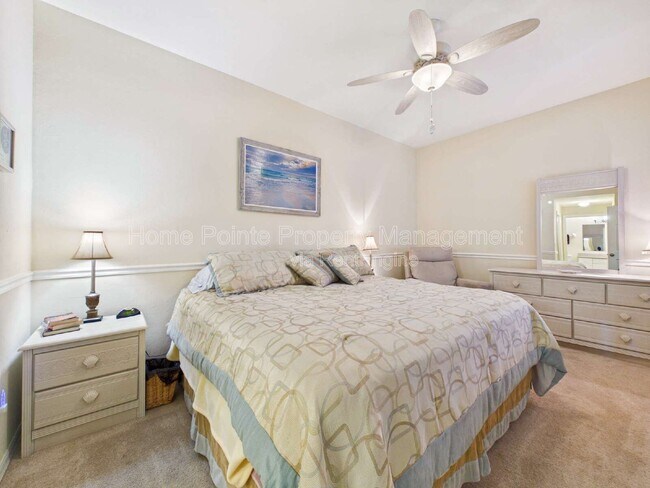 Building Photo - 20611 Country Creek Dr
