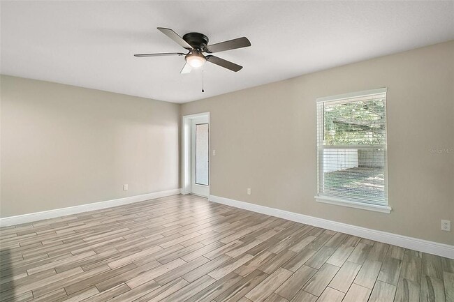 Building Photo - 444 Fahnstock St