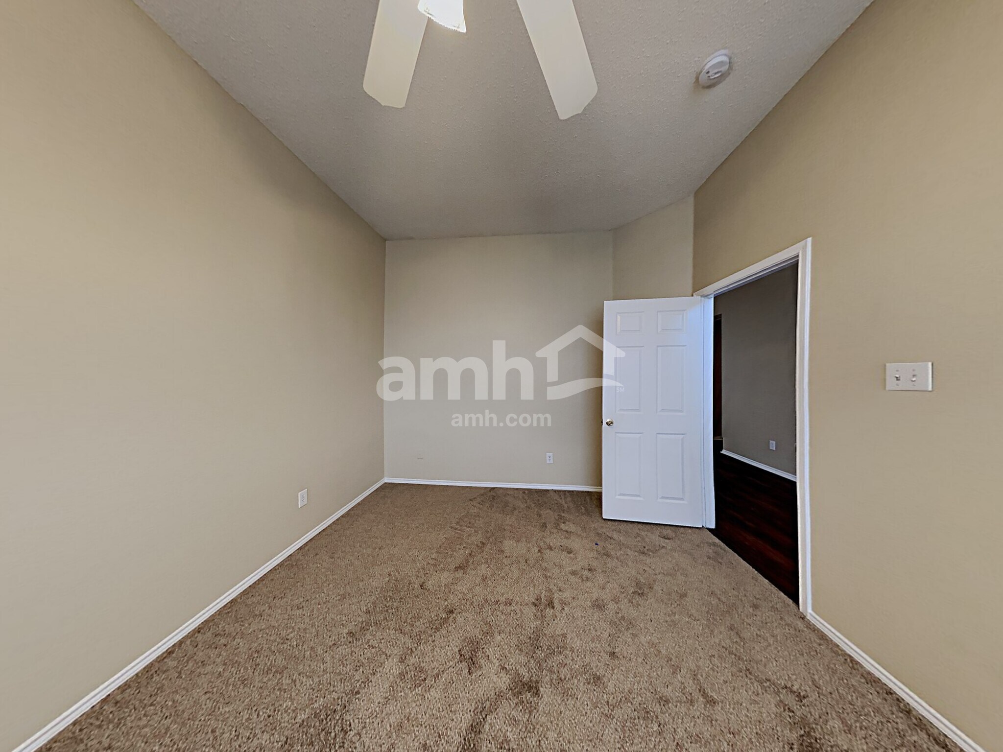 Building Photo - 3001 Morning Dove Ln