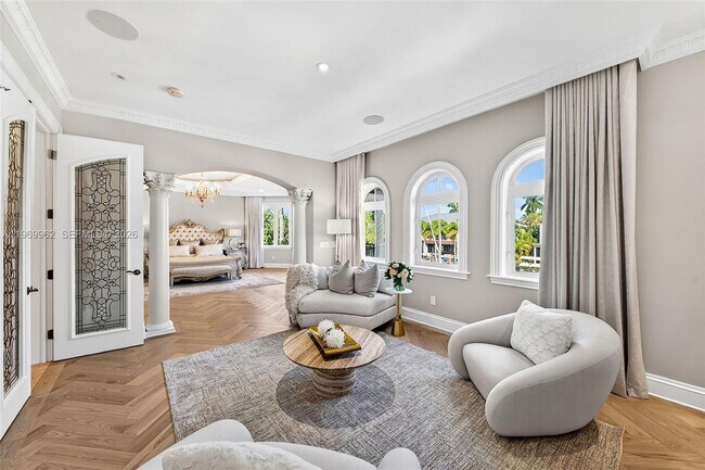 Building Photo - 628 Coral Way