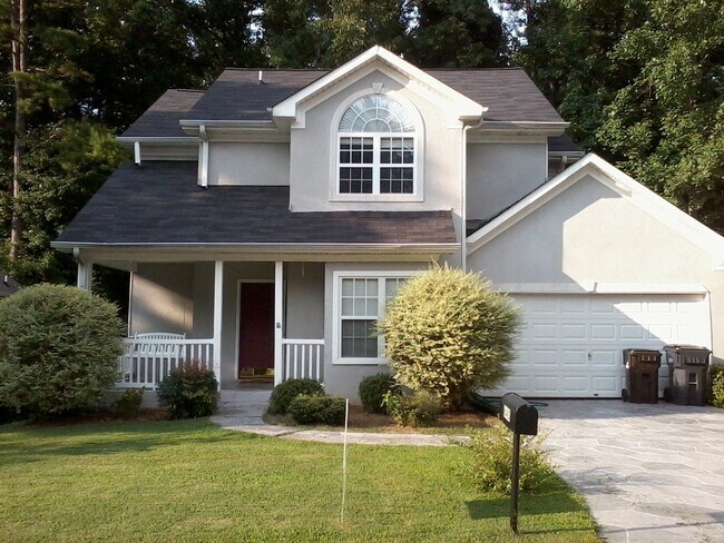 Building Photo - ***ASK ABOUT PAYING NO SEC DEP***645 North...