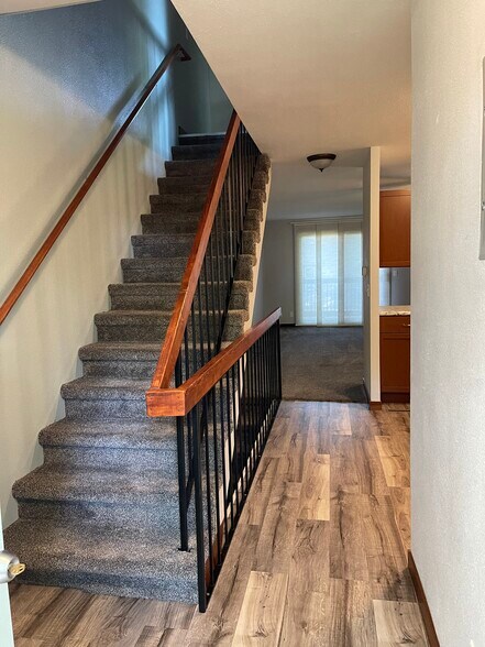 Building Photo - 1686 La Mar Dr