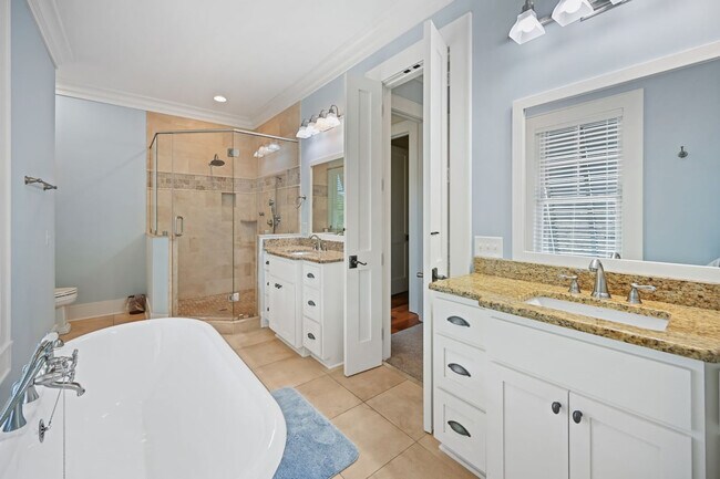 Building Photo - 205 Sea Island Dr