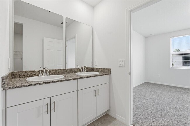 Building Photo - 3912 Giorgio Dr