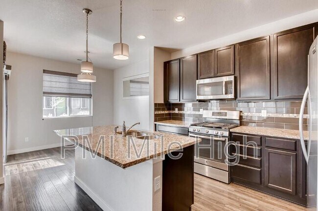 Building Photo - 2029 W 67th Pl
