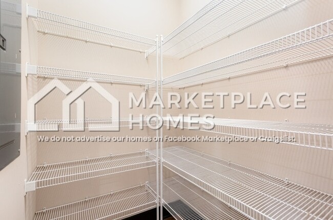 Building Photo - 53 N 5th St