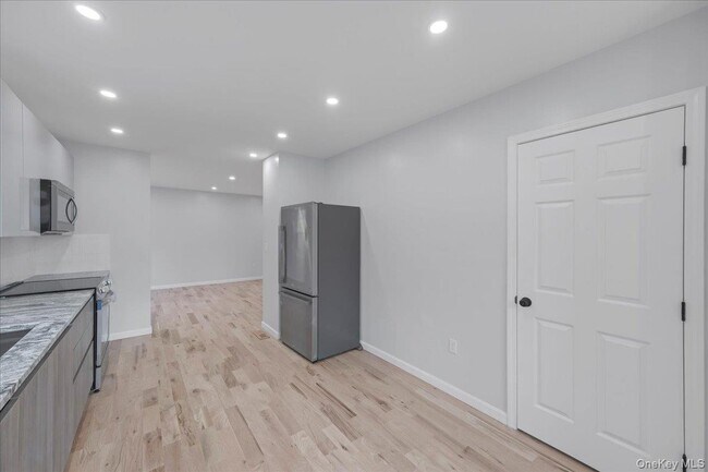 Building Photo - 1435 NY-208