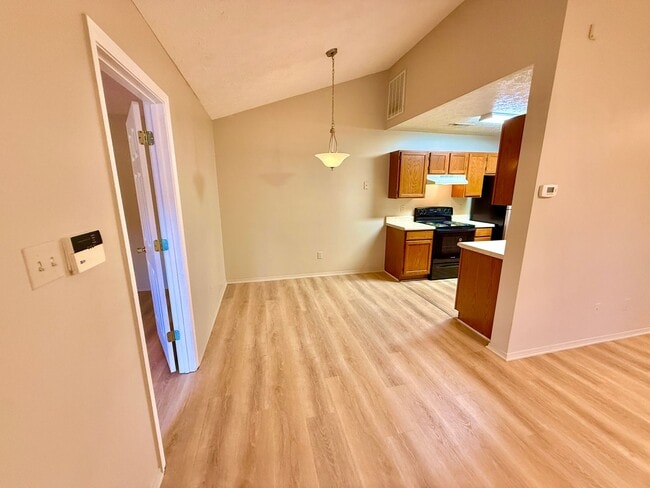 Building Photo - 2705 Beartooth Way