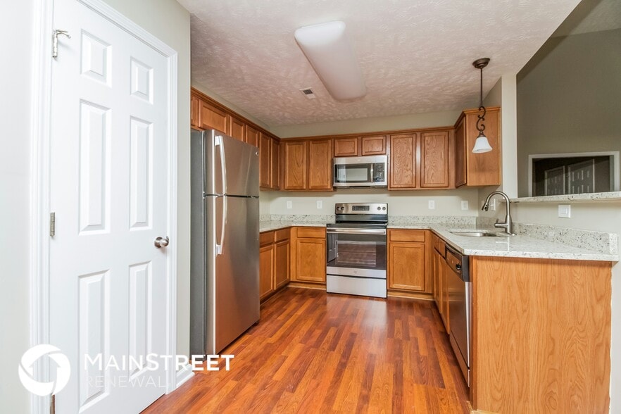 Building Photo - 5031 Deer Creek Ct