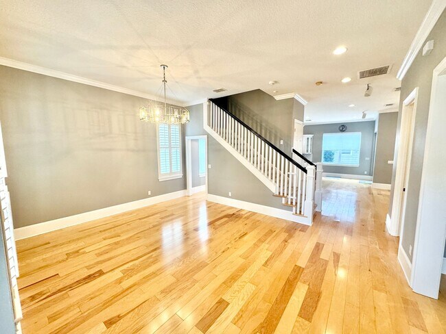 Building Photo - LUXURY RENTAL In Maitland - Winter Park Area 32751