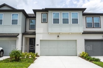 Building Photo - 700 Benoi Dr