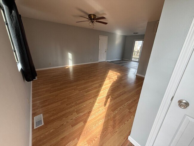 Building Photo - Fully remodeled 3 bedroom in great neighborhood - Iola