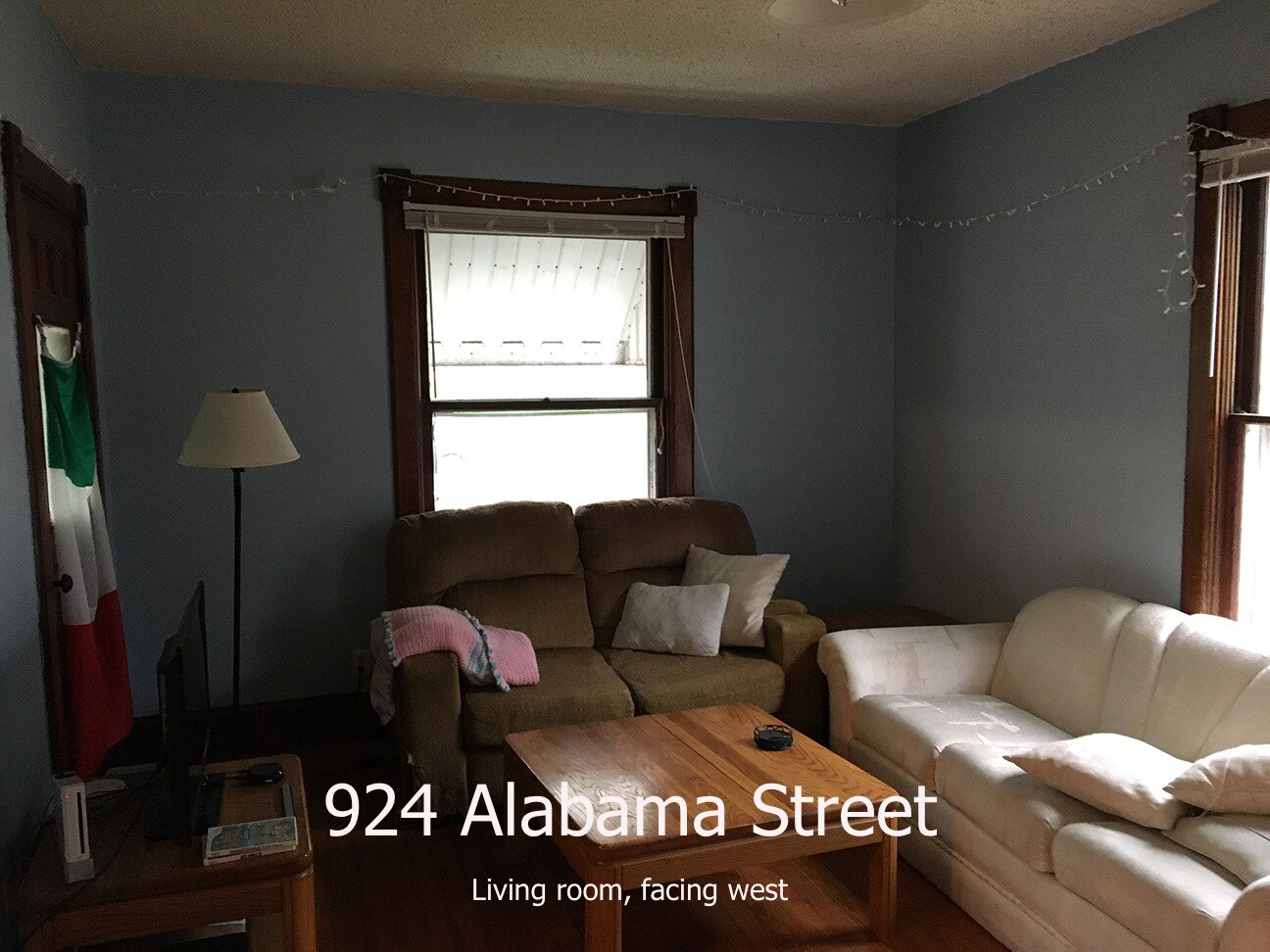 Living Room - 924 Alabama St