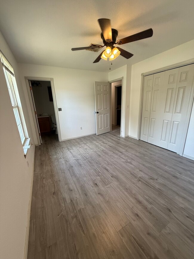 Building Photo - 309 W Maple Branch Way