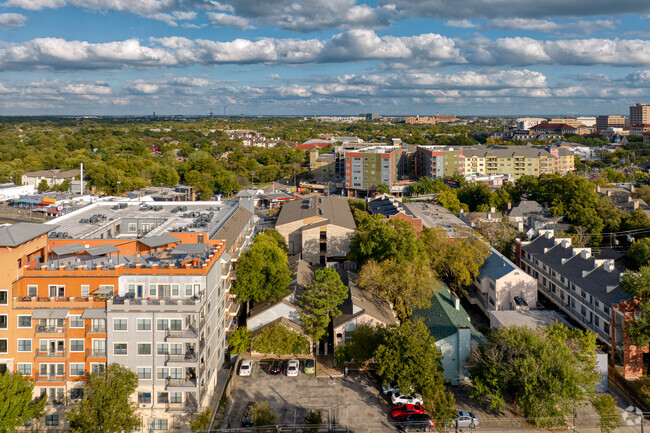 Aerial Photo - Gazebo Condos