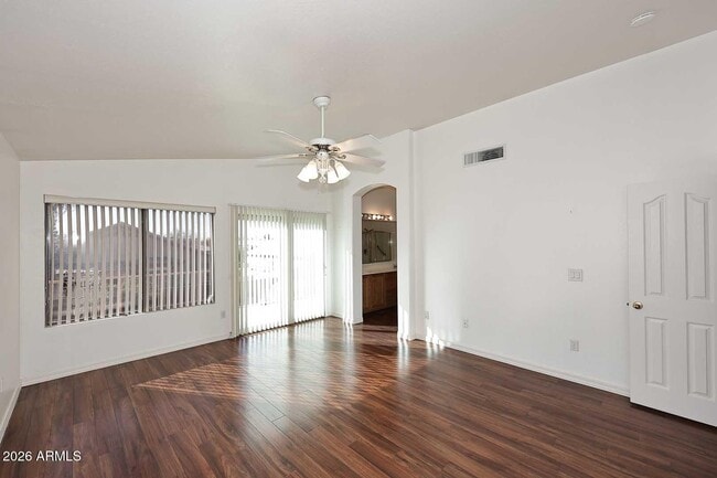 Building Photo - 731 W Melody Ave