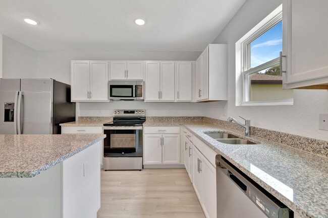 Building Photo - 4977 Armina Pl