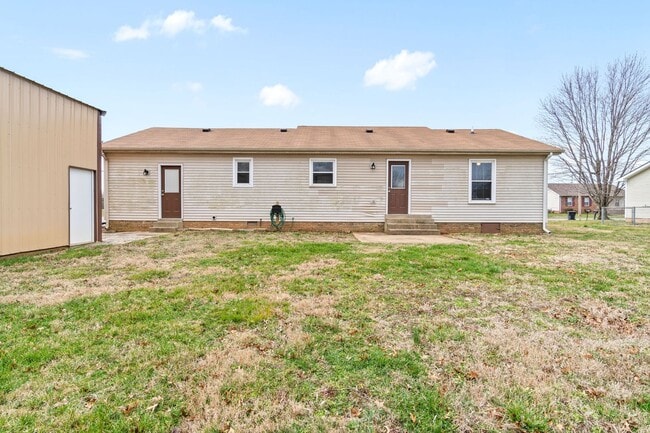 Building Photo - Nice home located next to Fort Campbell- COMING SOON!!!!