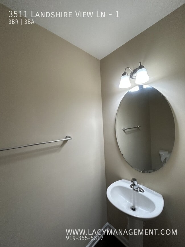 Building Photo - 3511 Landshire View Lane