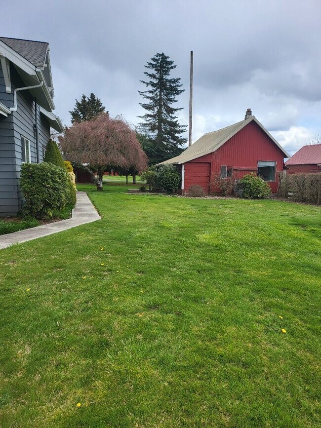 Building Photo - STATUS: AVAILABLE  | R98C | $2095.00