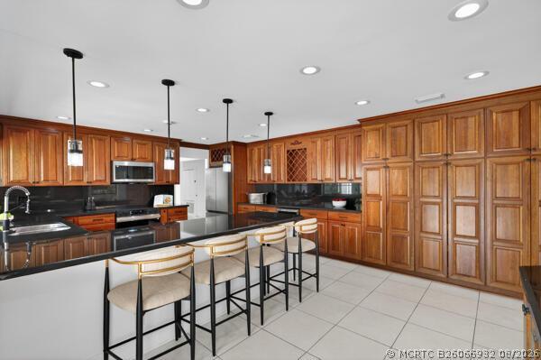 Building Photo - 5510 Castlegate Ave
