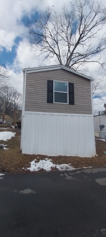 Building Photo - 1075 Sweeten Creek Rd