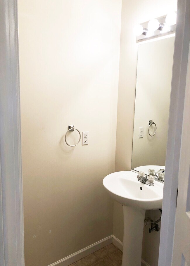Master Bath - 14 Silver View Ct