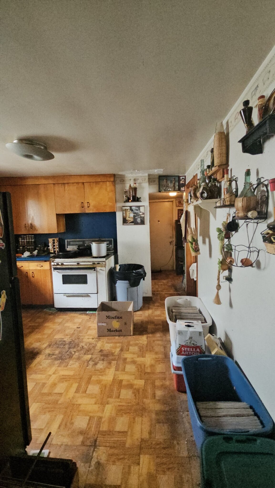 Building Photo - 329 Mettler St