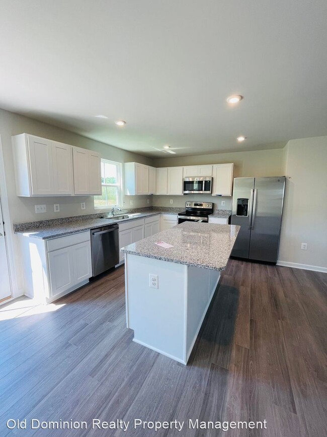 Building Photo - 4 br, 2.5 bath House - 2185 Tailor Drive