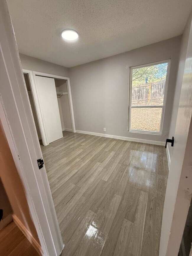 Building Photo - 307_MH-21