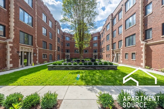 Building Photo - 1341 W Estes Ave