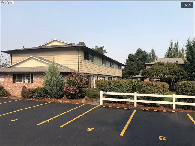 Building Photo - 7867 SE Johnson Creek Blvd