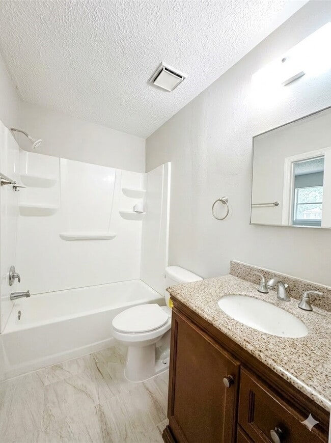 Building Photo - 9302 Golden Sunshine Dr