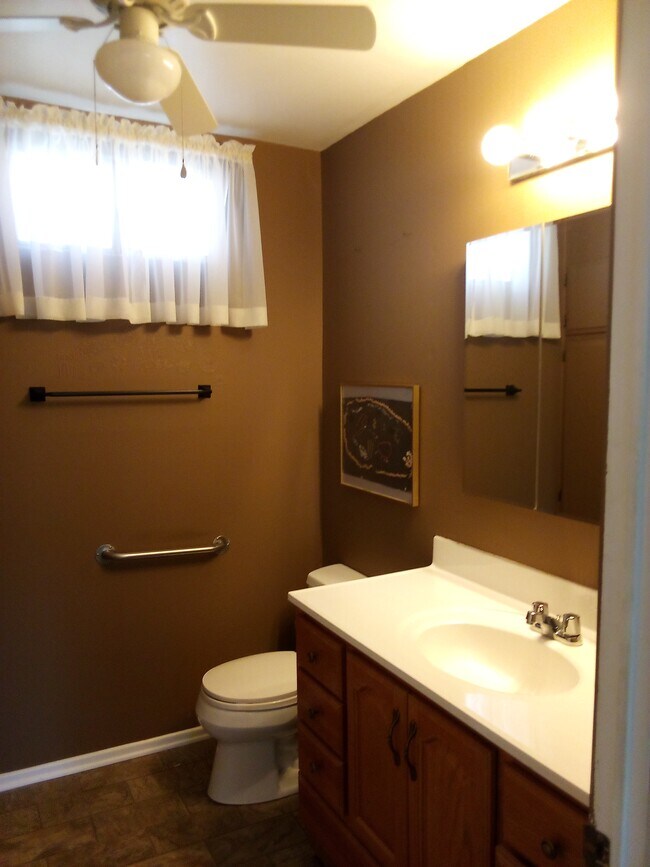 Building Photo - 73185 Palm Greens Pkwy