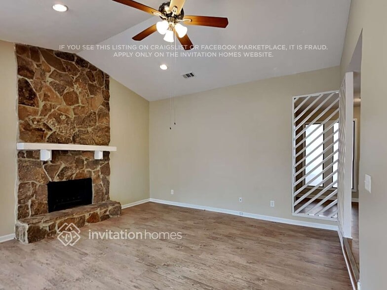 Building Photo - 2690 Big Oaks Dr