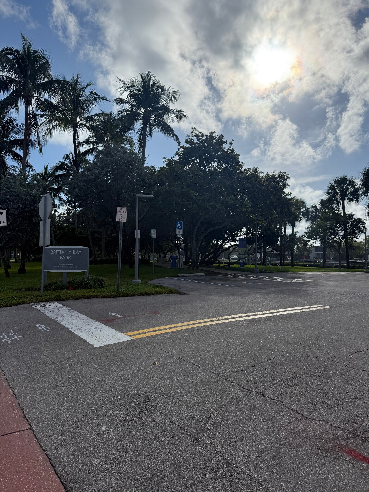 Building Photo - 6484 Indian Creek Dr