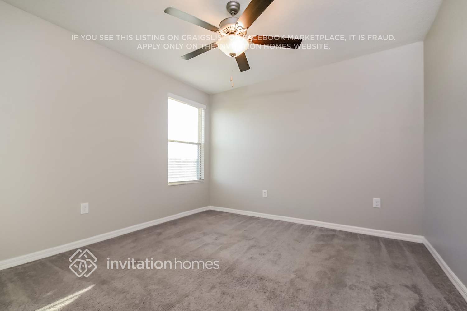 Building Photo - 1565 Blue Rose Dr