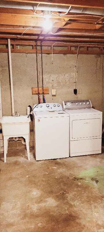 Building Photo - 3821 Water Drop Ct